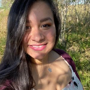 Meet your Posher, Jasmine